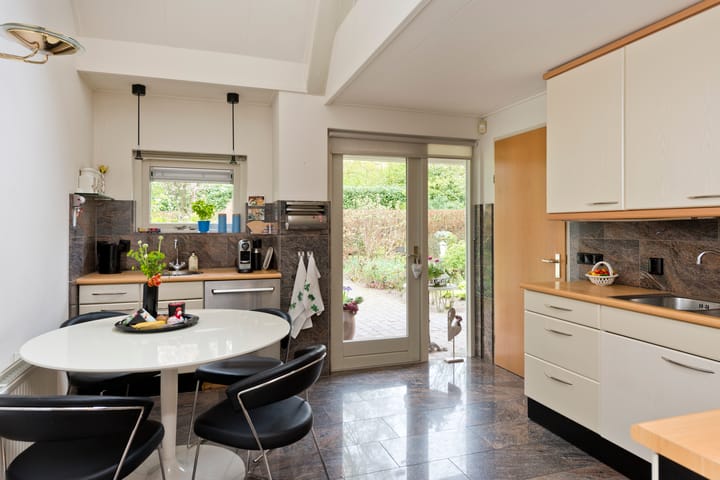 Photo 46 of Rijkerswoerdsestraat 5-A