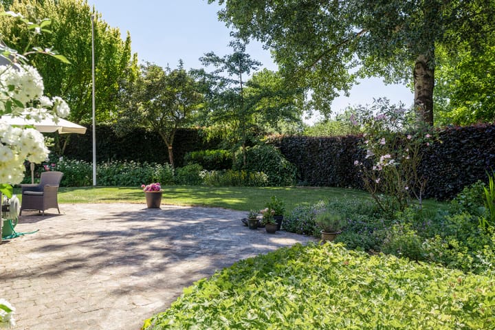 Photo 63 of Rijkerswoerdsestraat 5-A