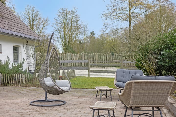 Photo 33 of Groteweg 30