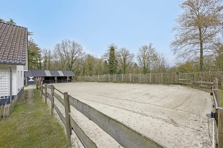 Photo 35 of Groteweg 30