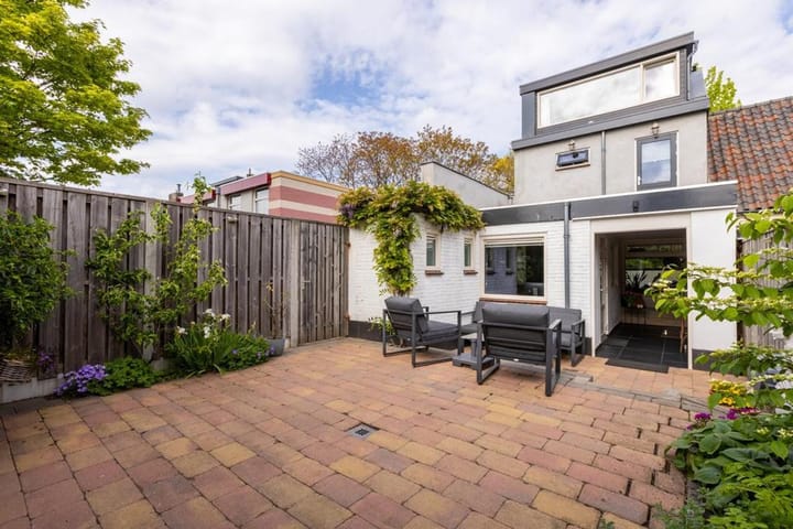 Foto 32 van Sint Annastraat 29