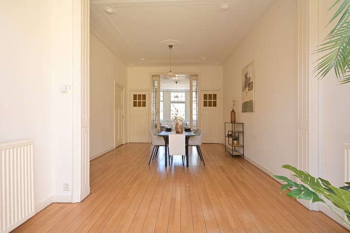 Foto 11 van Van Boetzelaerlaan 121