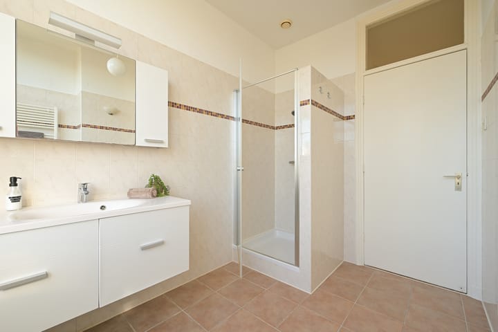 Foto 49 van Van Boetzelaerlaan 121