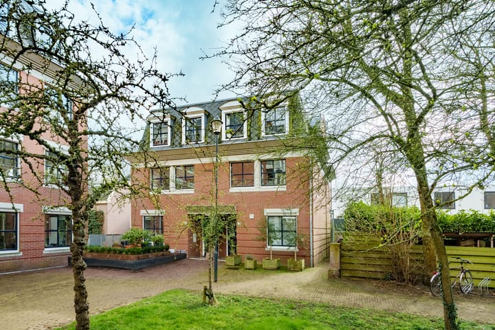 Foto 1 van Bassecour 38