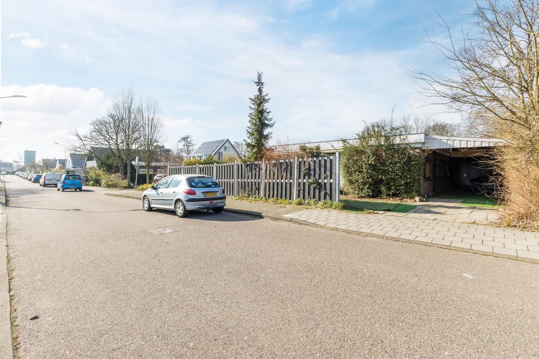 Photo 52 of Raasdorperweg 14