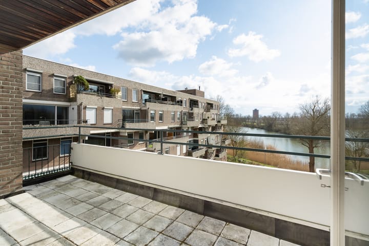 Foto 21 van Haringvlietstraat 119