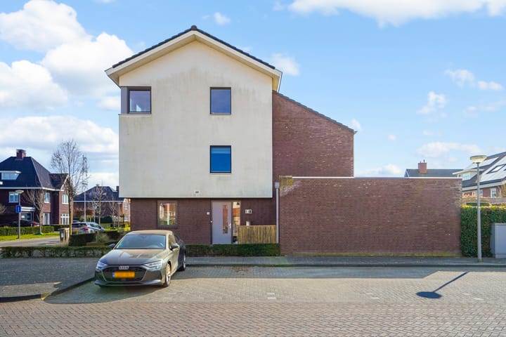 Foto 36 van Calandostraat 5