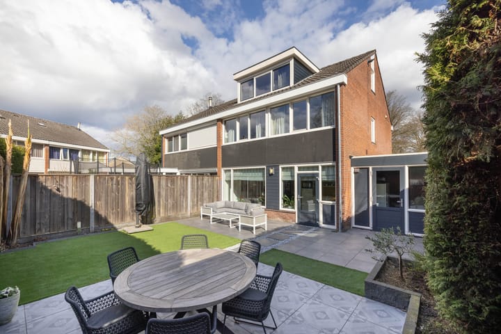 Foto 3 van Röringstraat 9