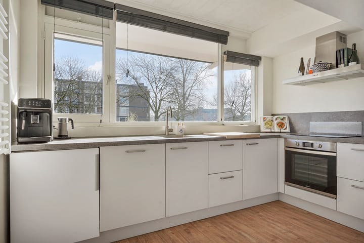 Photo 21 of Johan van de Veldestraat 91