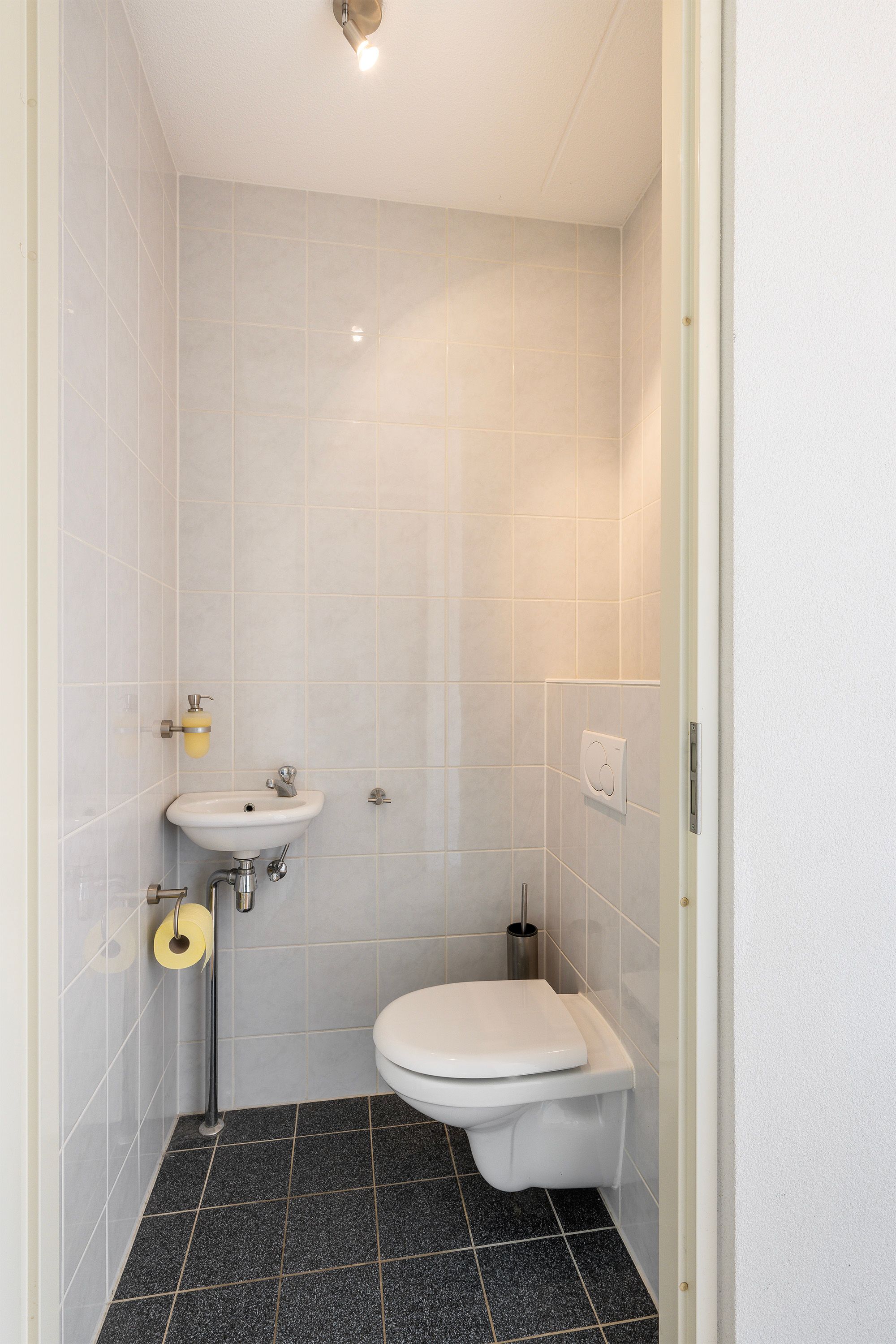 Photo 6 of Rivierenstraat 59