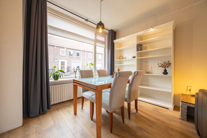 Foto 9 van Melis Stokestraat 28