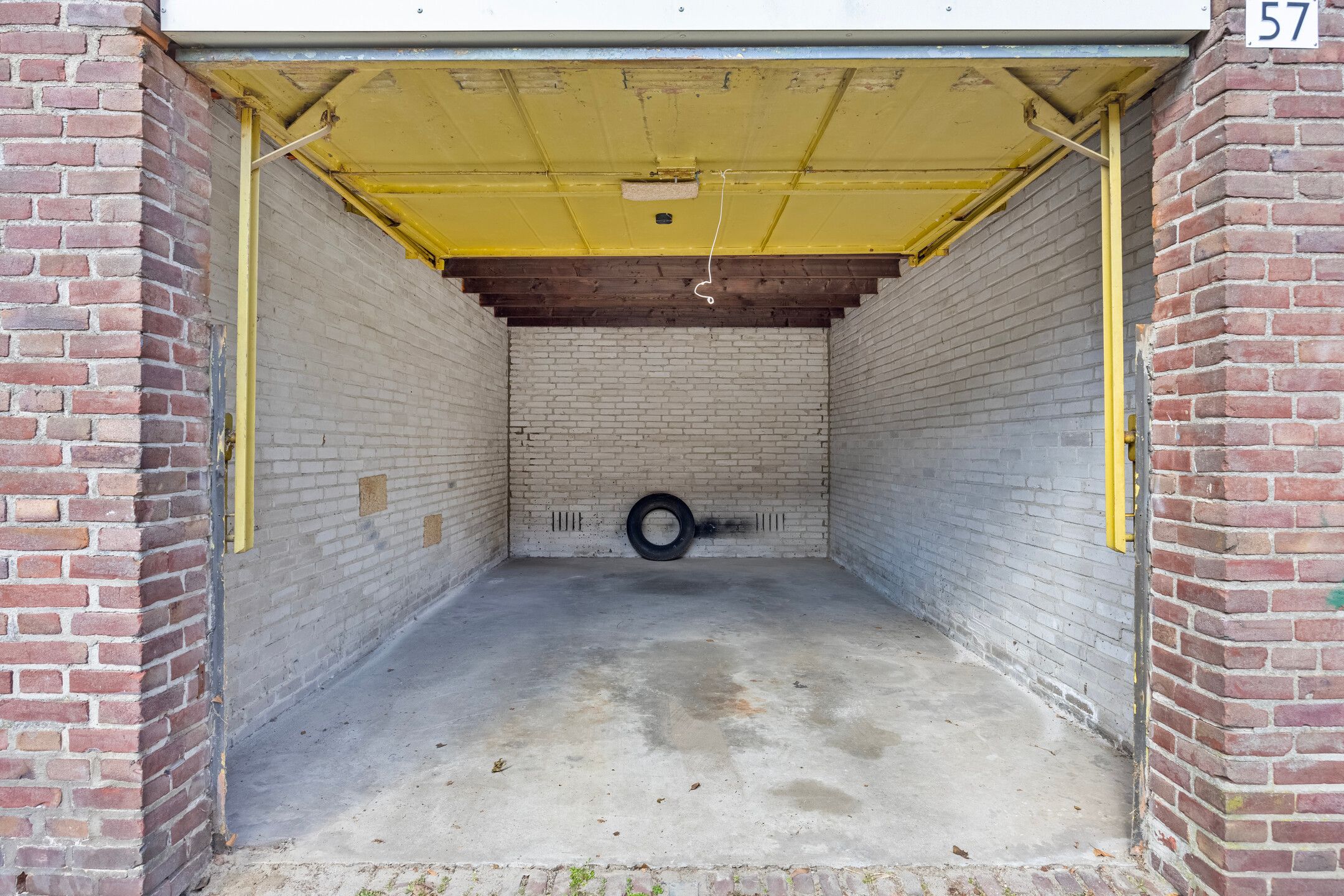 Photo 18 of Waterhoefstraat 19-A