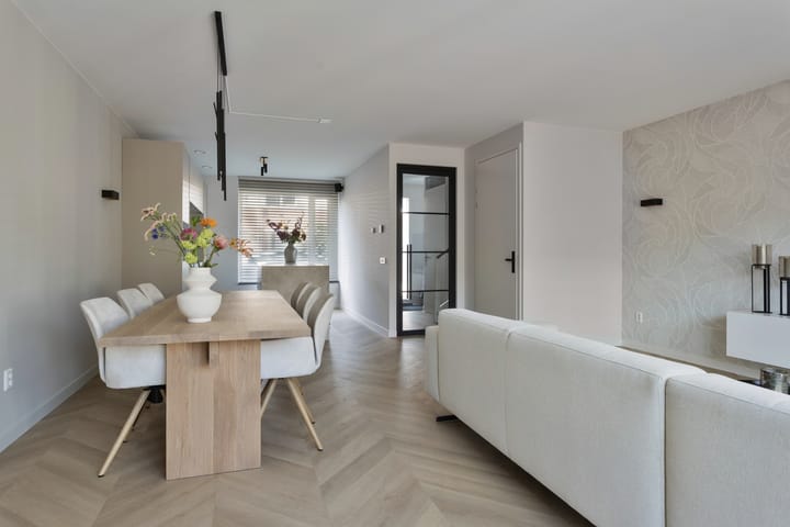 Foto 9 van Van Mierisstraat 66