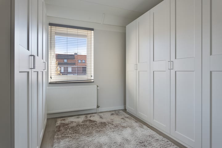 Foto 23 van Van Mierisstraat 66