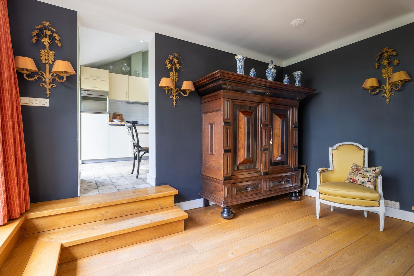 Photo 10 of van Limburg Stirumlaan 65