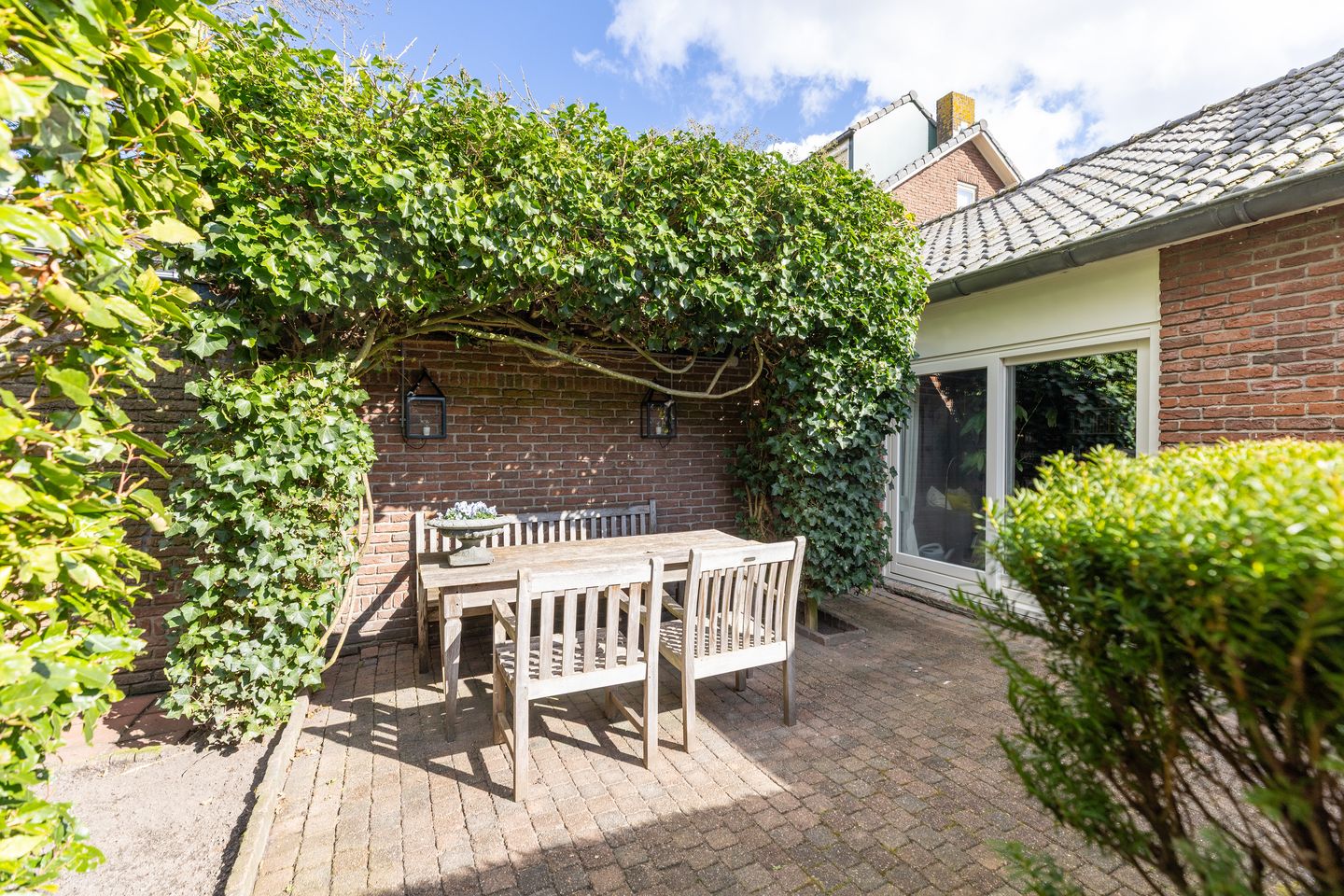 Photo 44 of van Limburg Stirumlaan 65