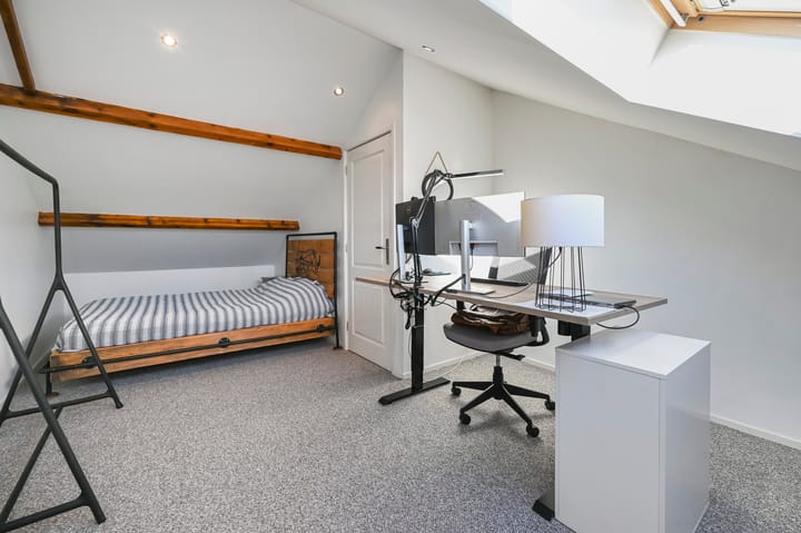 Foto 32 van van Zegwaardstraat 236