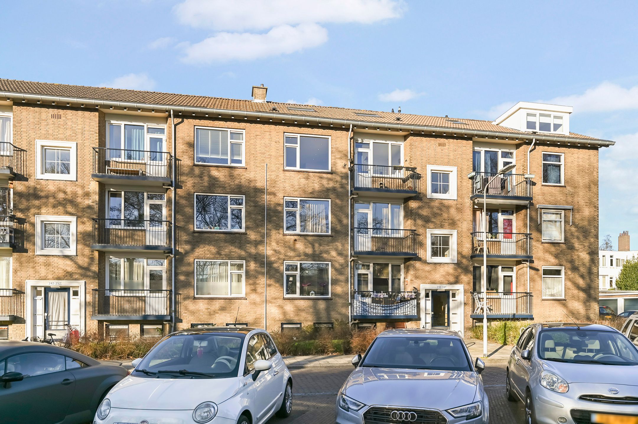 Photo 39 of van Zegwaardstraat 236