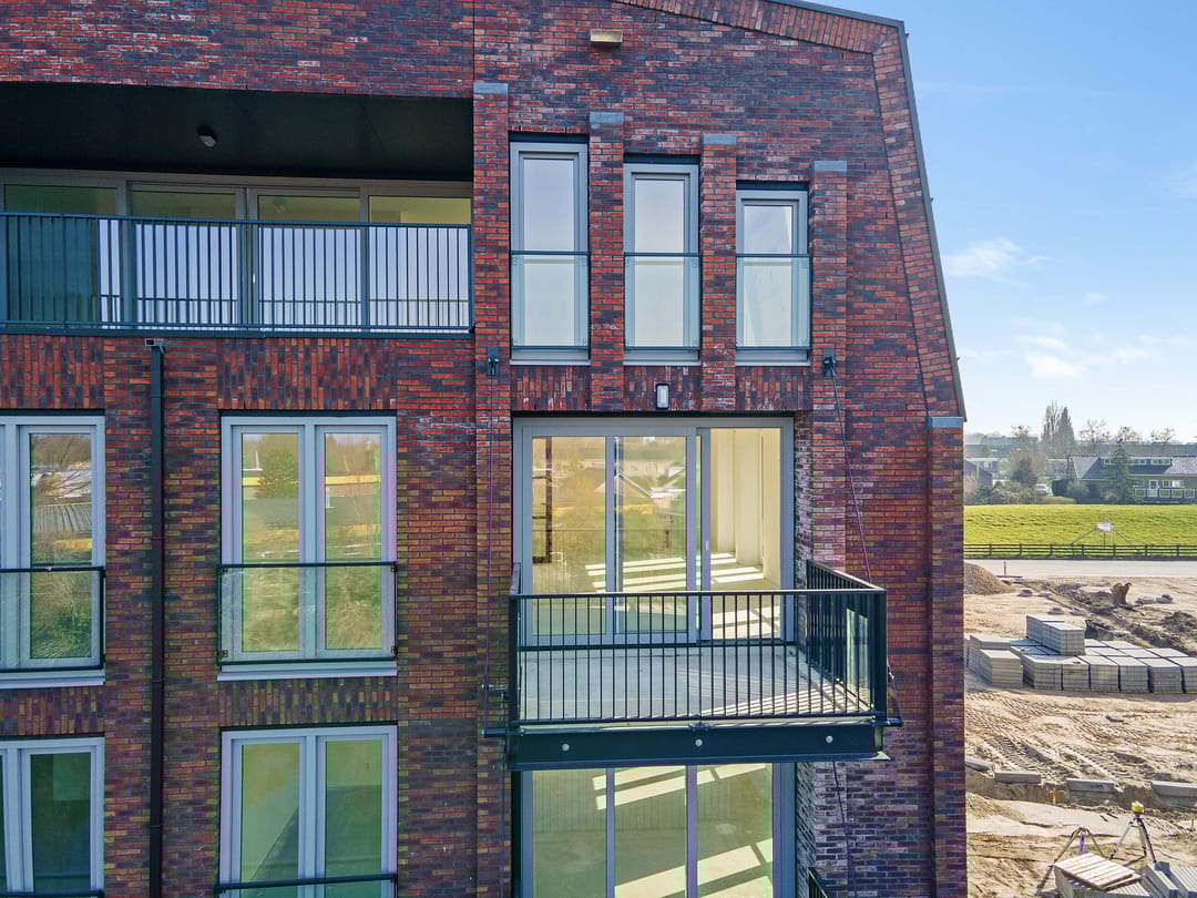 Photo 7 of Zeedijk 11-D