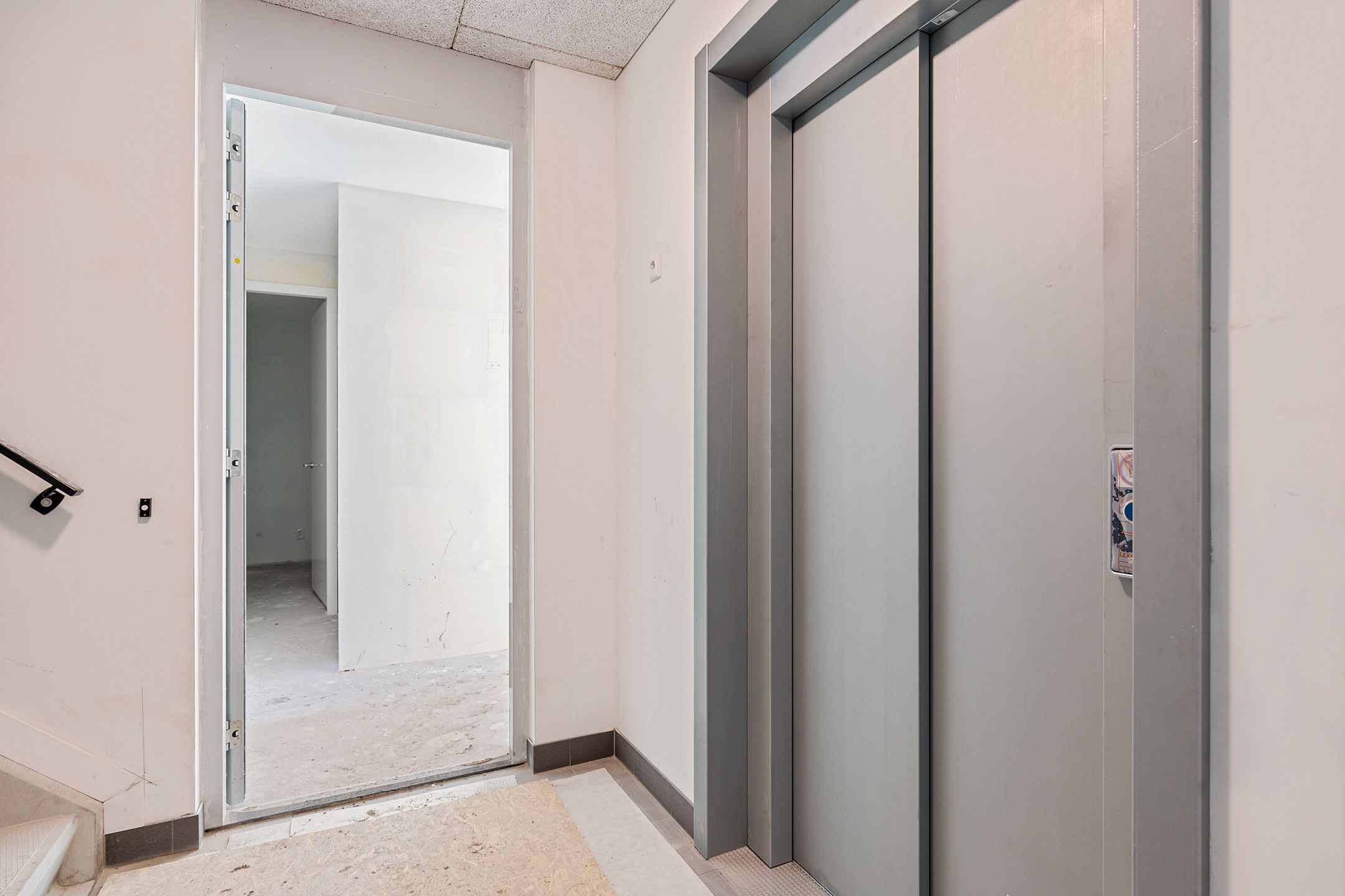 Photo 12 of Zeedijk 11-D