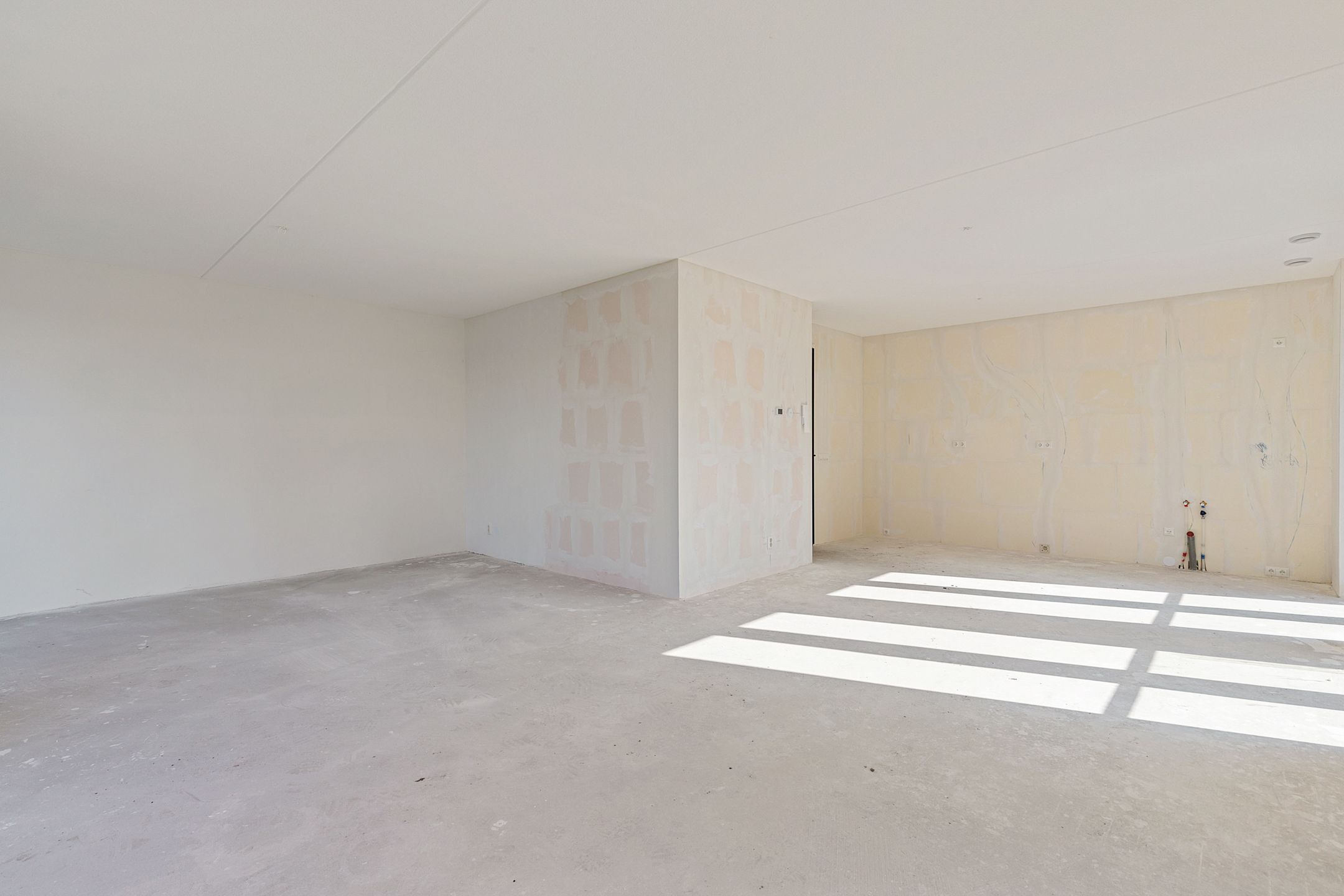 Photo 21 of Zeedijk 11-D