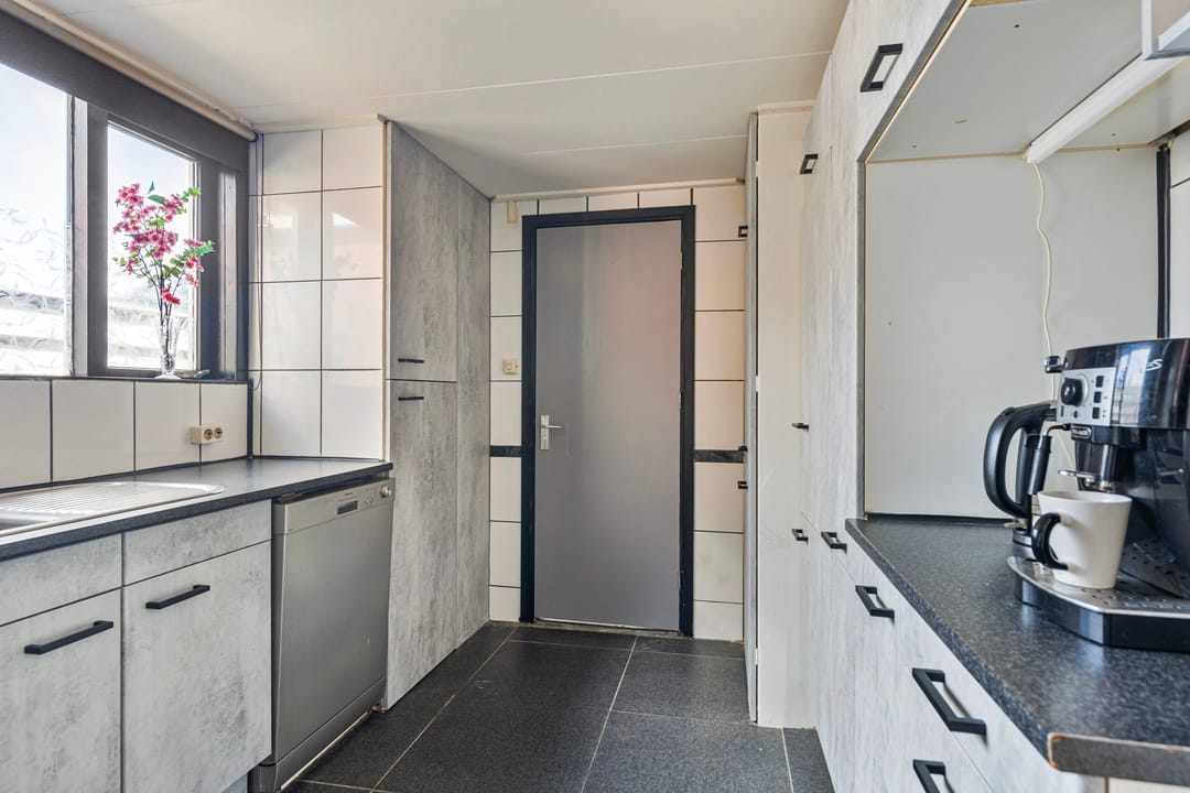 Foto 28 van Jan van Galenstraat 34