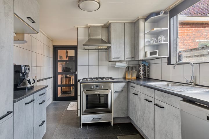 Foto 27 van Jan van Galenstraat 34