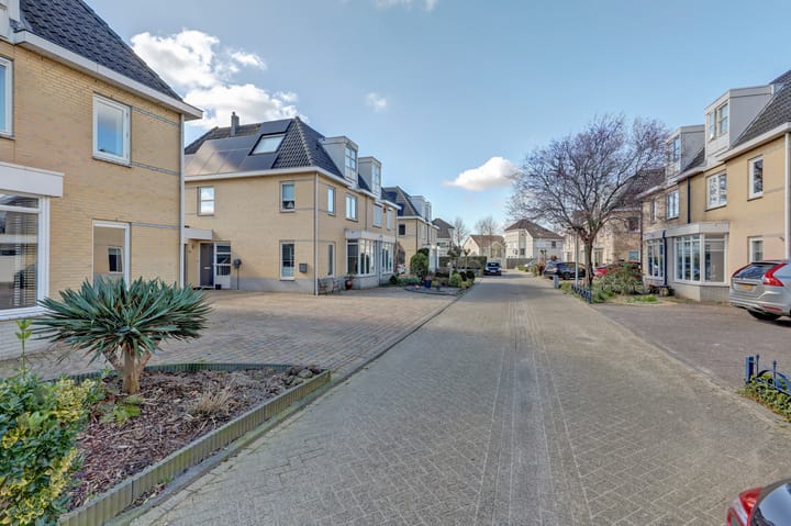 Foto 47 van Reigerstraat 10