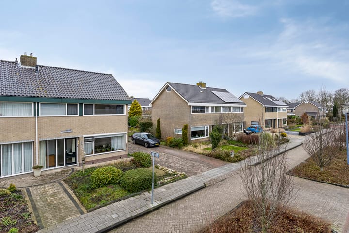 Foto 3 van A van Voorthuijsenweg 21