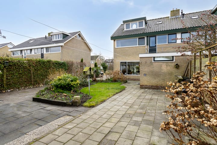 Photo 32 of A van Voorthuijsenweg 21