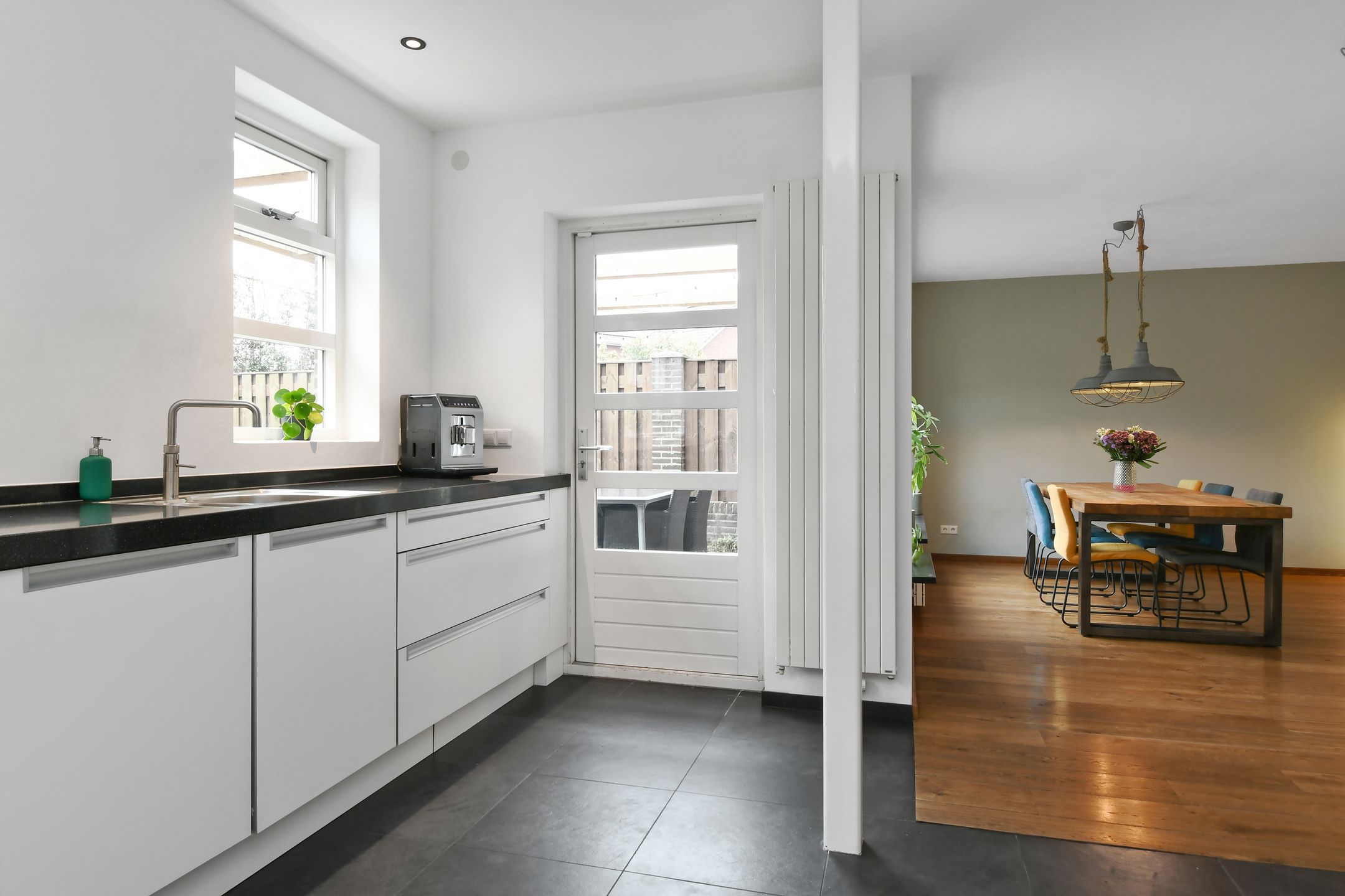 Photo 18 of Schoolstraat 23