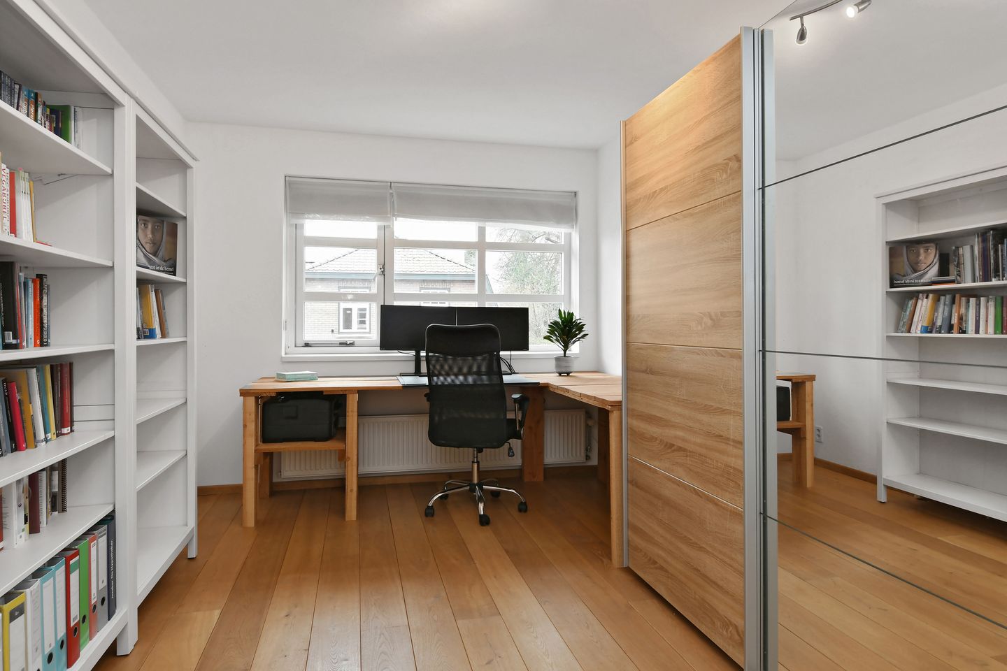 Photo 25 of Schoolstraat 23