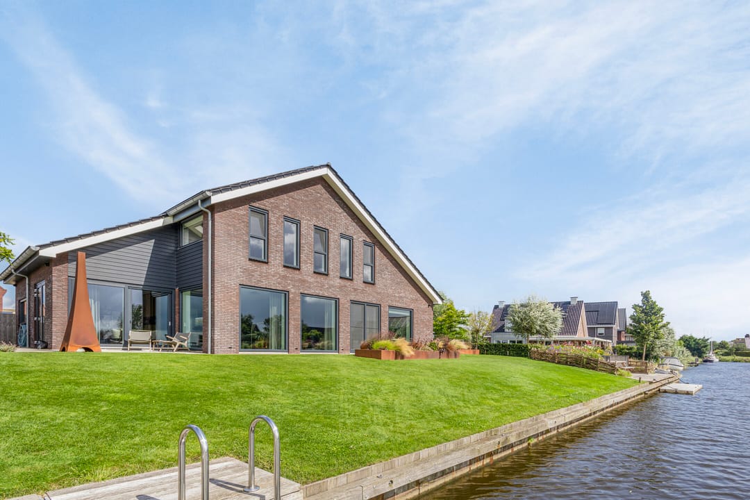 Photo 1 of Gebroeders Bonnemastrjitte 25