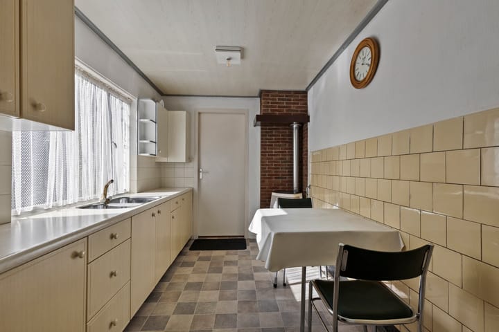 Foto 8 van Jan Tooropstraat 21