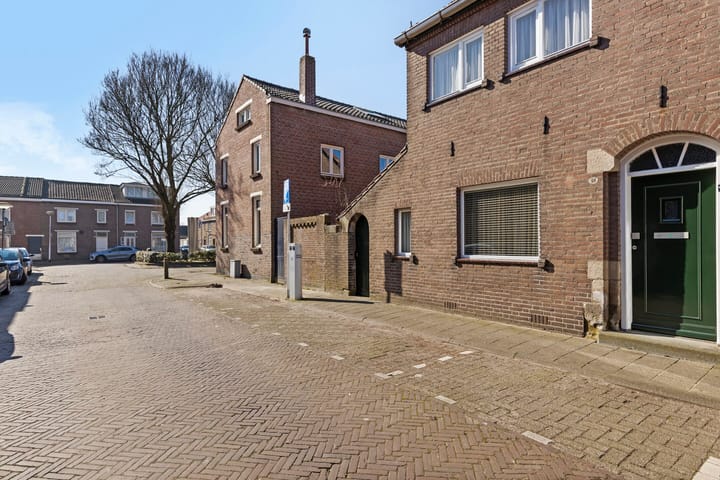 Foto 29 van Jan Tooropstraat 21