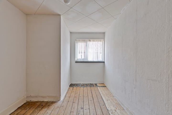 Foto 16 van Jan Tooropstraat 21