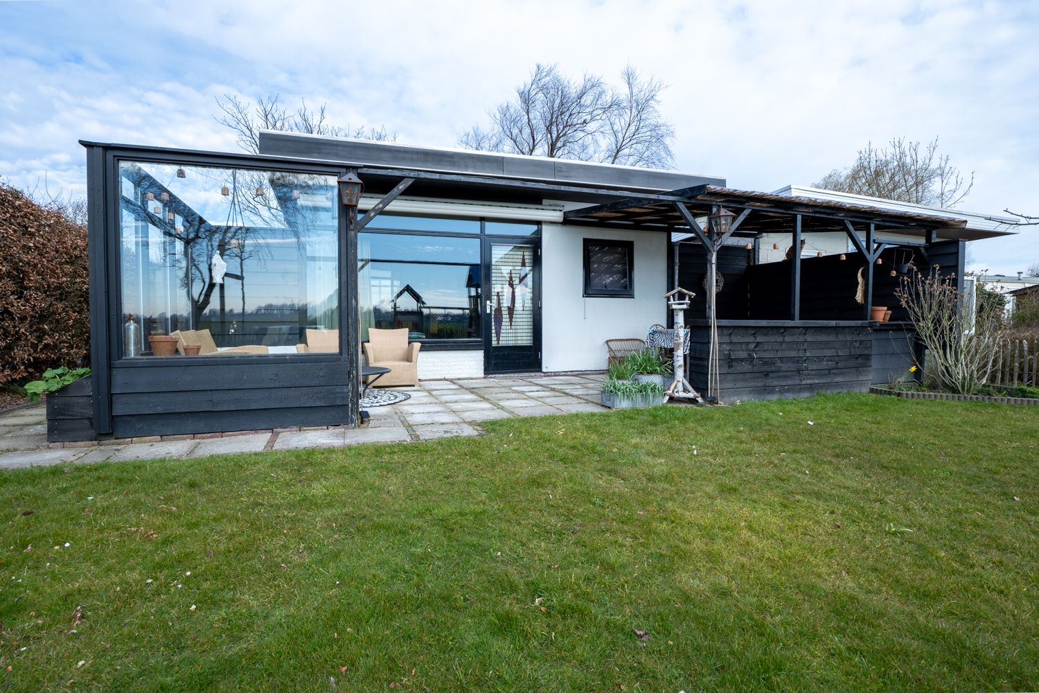 2-bedroom freehold villa in Schagen — photo 1 of 5