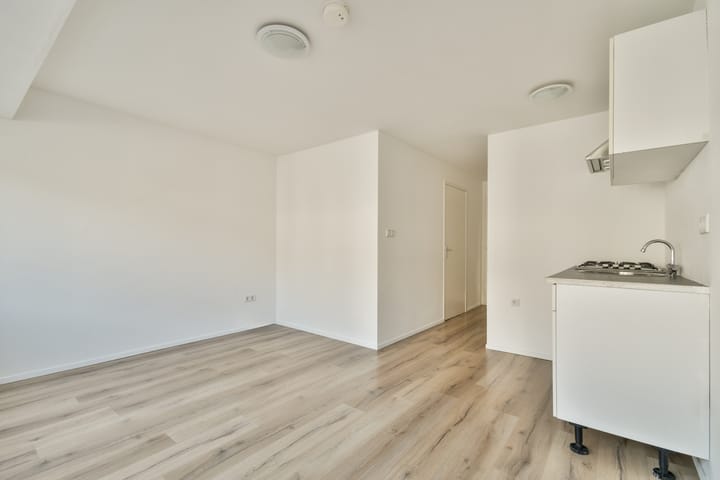 Foto 11 van Colensostraat 14