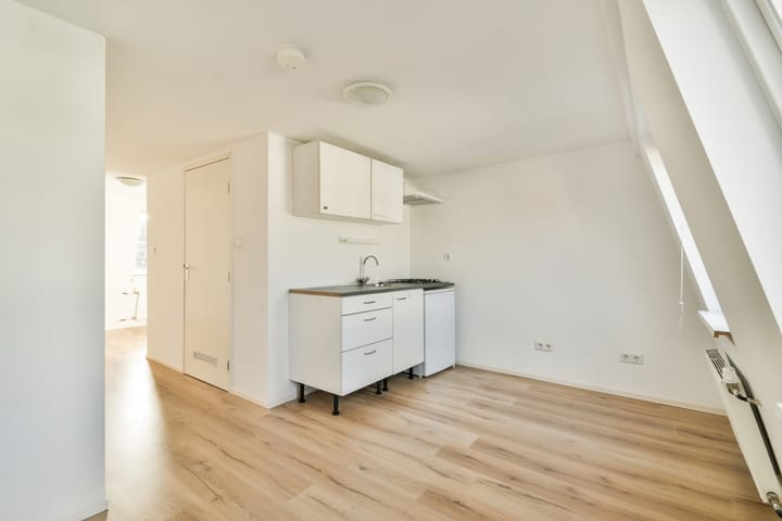 Foto 4 van Colensostraat 14