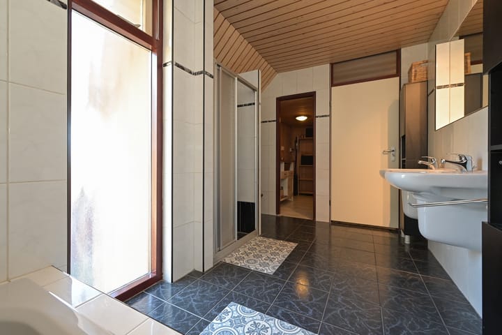 Foto 43 van Venestraat 103