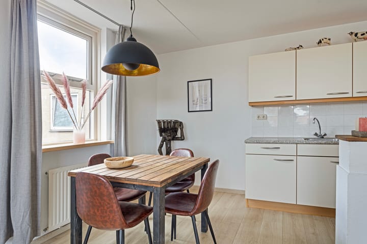 Photo 8 of Berghemseweg 97-A