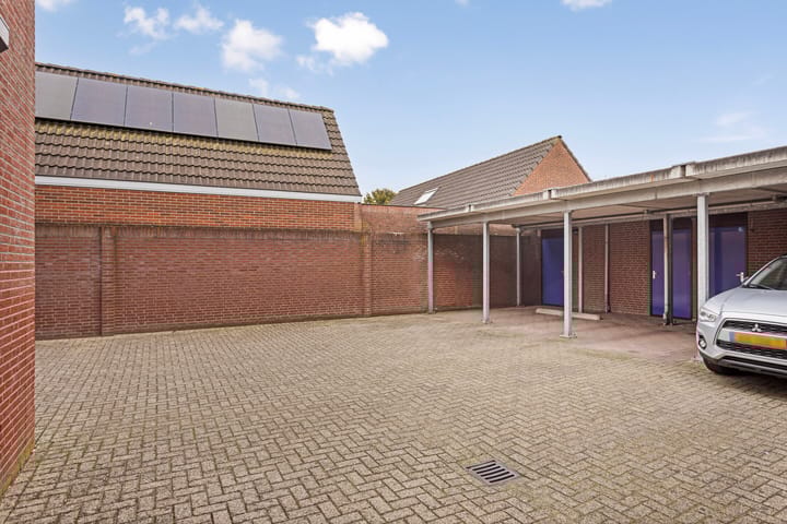 Photo 19 of Berghemseweg 97-A