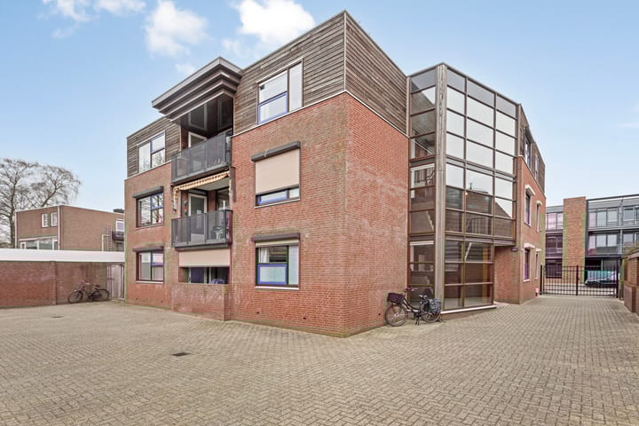 Photo 21 of Berghemseweg 97-A