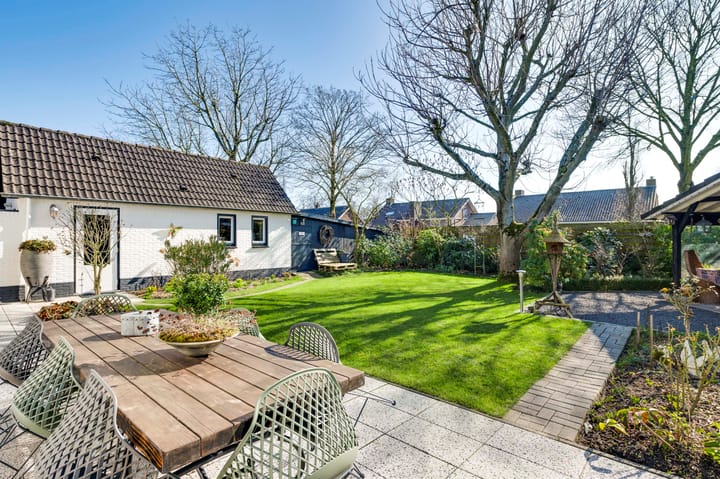 Photo 35 of Alexanderstraat 5