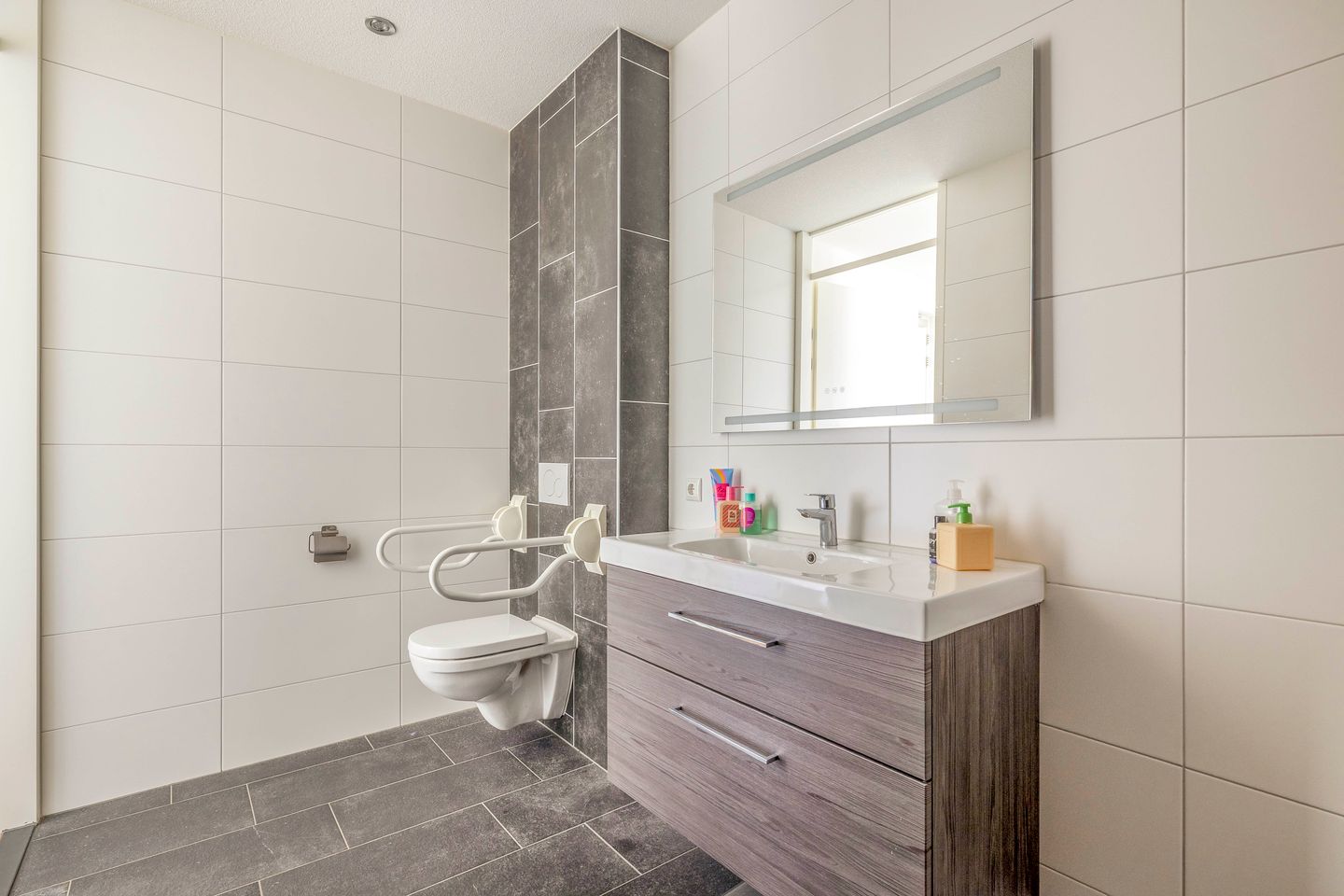 Foto 35 van Raadhuislaan 2-B