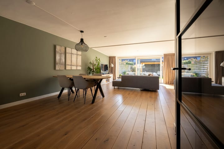 Foto 9 van Augustus 10