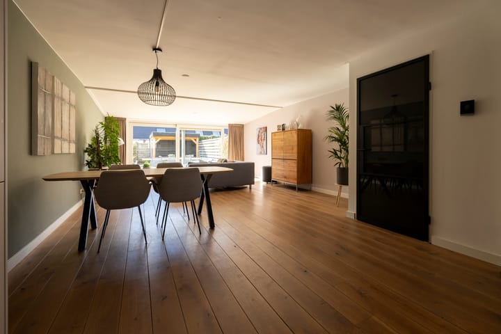 Foto 10 van Augustus 10