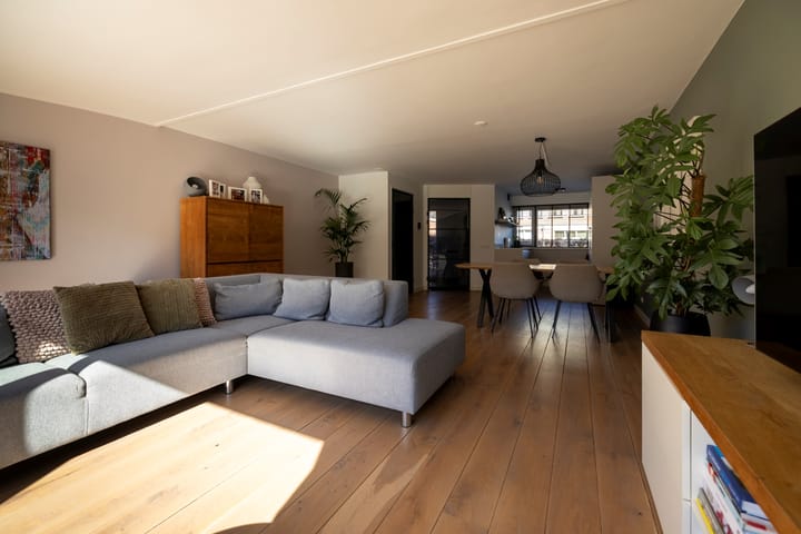 Foto 13 van Augustus 10