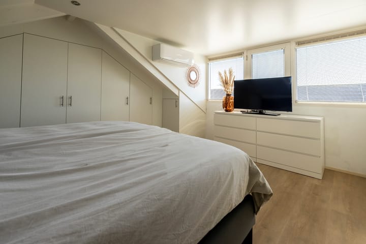 Foto 36 van Augustus 10