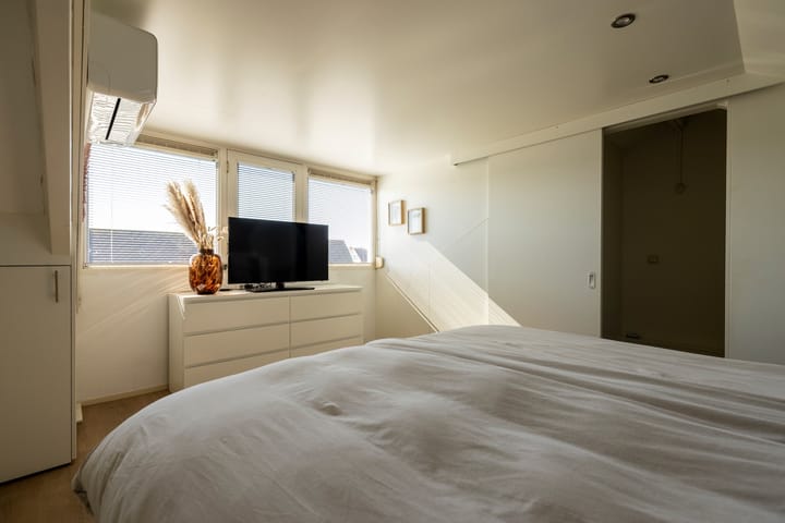 Foto 37 van Augustus 10